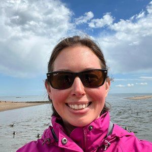 Meet your Posher, Alicia